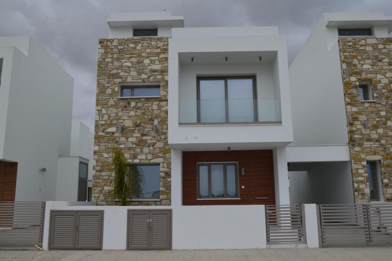 Palm Tree Villas Livadhia Exterior foto